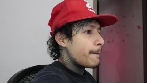 Snapshot of trieone chatting on 02.02.26 - trieone online show from 02.02.26