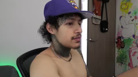 Snapshot of trieone chatting on 02.05.26 - trieone online show from 02.05.26