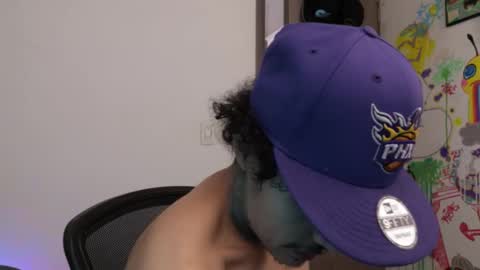 Snapshot of trieone chatting on 02.15.26 - trieone online show from 02.15.26