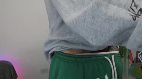 Snapshot of trieone chatting on 02.17.26 - trieone online show from 02.17.26