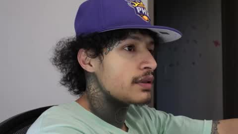 Snapshot of trieone chatting on 02.22.26 - trieone online show from 02.22.26