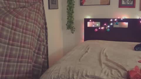 Trina Tushy Deluxe online show from 11.30.25