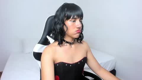 Triny online show from 01.22.25