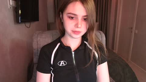 Snapshot of tripleprinces chatting on 02.07.25 tripleprinces online show from 02.07.25