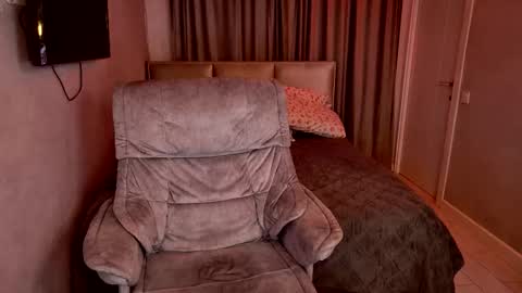 Snapshot of tripleprinces chatting on 11.17.25 tripleprinces online show from 11.17.25