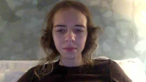 Snapshot of trippybb222 chatting on 11.21.25 trippybb222 online show from 11.21.25