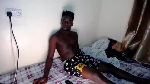 Trisboo5 online show from 02.24.25