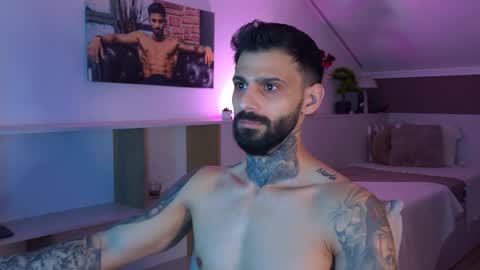 Snapshot of tristangreyaura chatting on 02.18.26 Trystan Grey online show from 02.18.26