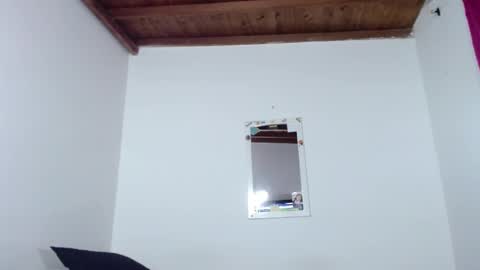 Snapshot of trix_fiore_oficial chatting on 02.15.25 Trix online show from 02.15.25