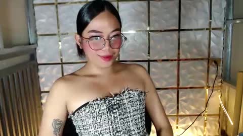 Snapshot of trixie_foxslut chatting on 02.27.26 trixie_foxslut online show from 02.27.26