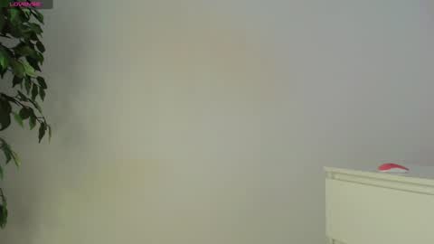 Snapshot of trixie_taylor chatting on 03.02.26 Trixie Taylor online show from 03.02.26