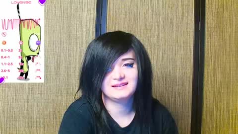 Snapshot of trixiedoescamcam chatting on 03.08.25 trixiedoescamcam online show from 03.08.25