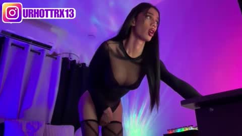 trixieemerald online show from 12.13.25