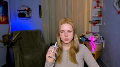 Snapshot of trixy_melison chatting on 03.13.26 Trixy online show from 03.13.26