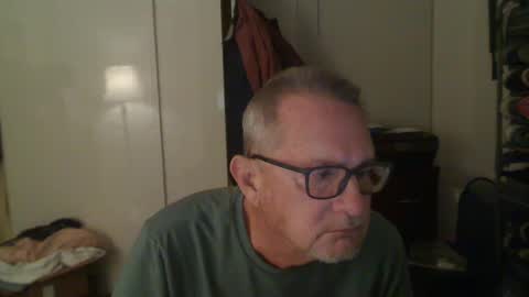 Snapshot of troffer1020 chatting on 01.22.25 Troffer online show from 01.22.25