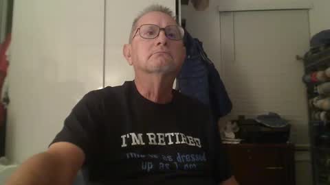 Snapshot of troffer1020 chatting on 11.11.25 Troffer online show from 11.11.25