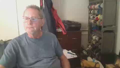 Snapshot of troffer1020 chatting on 03.31.26 Troffer online show from 03.31.26