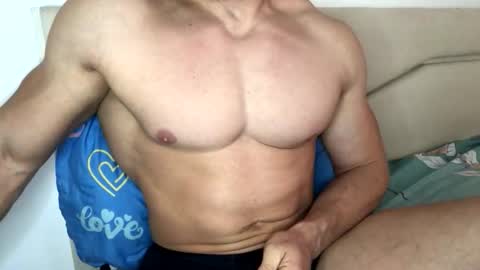 Snapshot of troncq chatting on 12.02.25 Troncq online show from 12.02.25