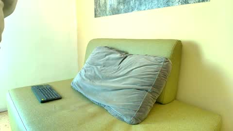 Troy online show from 04.06.26