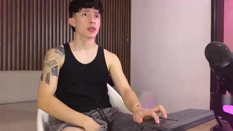 Troy online show from 09.08.25