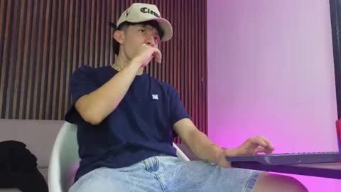 Troy online show from 09.11.25