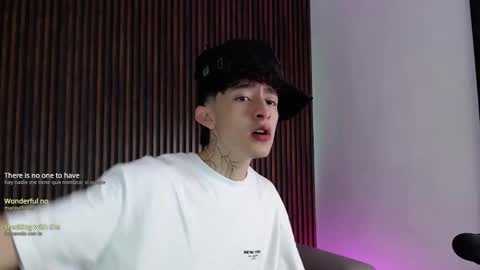 Troy online show from 10.04.25