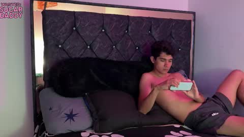 Snapshot of troye_lex chatting on 10.15.25 troye_lex online show from 10.15.25