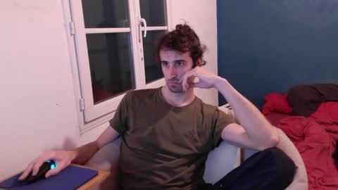 Snapshot of trucdeoufouf chatting on 01.26.25 trucdeoufouf online show from 01.26.25