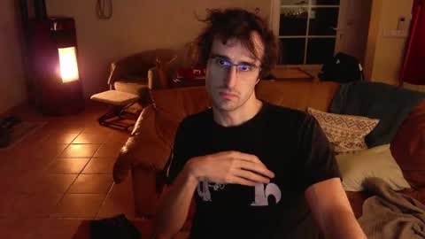 Snapshot of trucdeoufouf chatting on 02.05.25 trucdeoufouf online show from 02.05.25