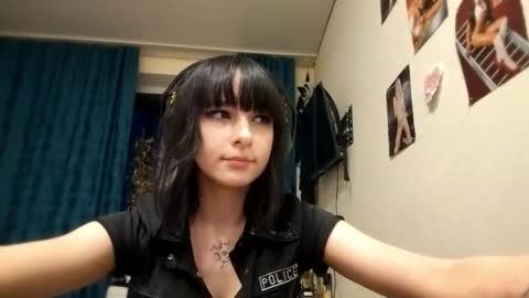 Snapshot of trudymersereau chatting on 02.27.26 Poly online show from 02.27.26