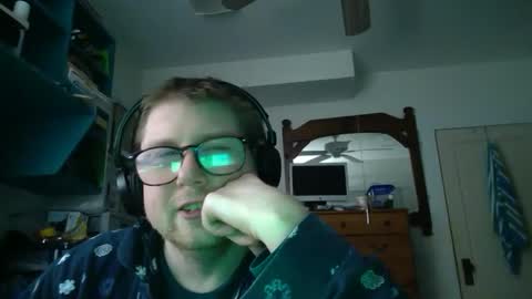 Snapshot of true_manofworth chatting on 12.06.24 HandicappedLaugher online show from 12.06.24