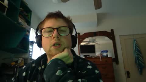 Snapshot of true_manofworth chatting on 12.06.24 HandicappedLaugher online show from 12.06.24