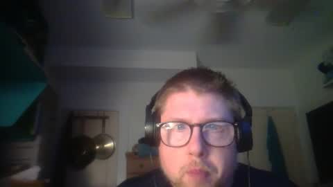 Snapshot of true_manofworth chatting on 10.06.25 HandicappedLaugher online show from 10.06.25