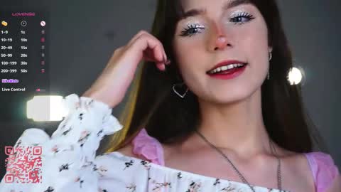 Snapshot of truegrace chatting on 02.23.26 Grace online show from 02.23.26