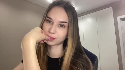 tryme_muse online show from 12.04.25