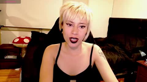 Cait online show from 09.20.25