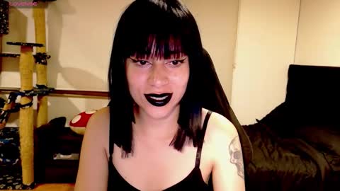 Cait online show from 09.22.25