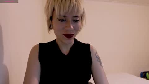 Cait online show from 09.24.25