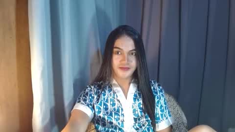 Snapshot of ts_afamhunterxx chatting on 10.28.25 Goddess Mira online show from 10.28.25