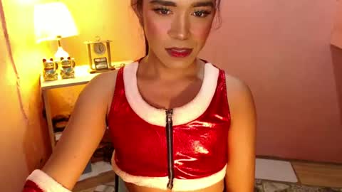 The Girl Named Romantika  online show from 12.29.24