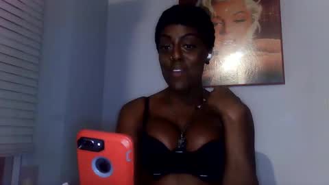 Snapshot of tsamberwhite007 chatting on 01.22.25 Amber White online show from 01.22.25