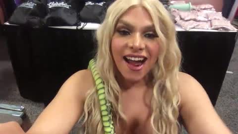 Snapshot of tsblondienyc chatting on 12.06.24 Jessie online show from 12.06.24