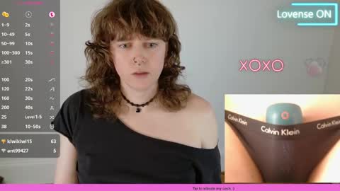 Snapshot of tsellieryder chatting on 04.25.26 Ellie Ryder online show from 04.25.26