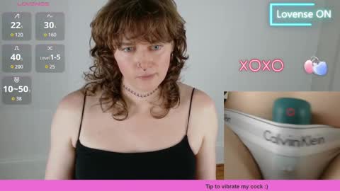 Snapshot of tsellieryder chatting on 05.11.26 Ellie Ryder online show from 05.11.26