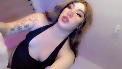 Snapshot of tsgirl_julian69 chatting on 12.25.24 Julian online show from 12.25.24