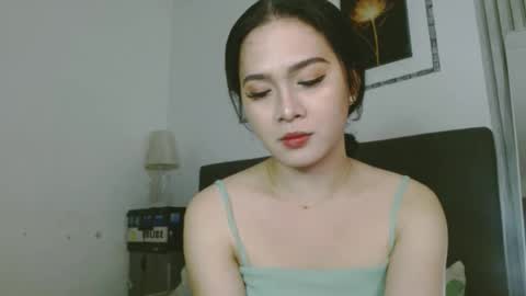 Bella Ratbu online show from 01.20.25