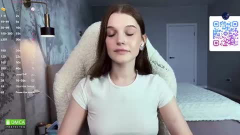 Sonya on vacation until  online show from 07.07.26