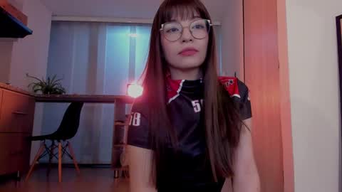 Tsuky online show from 12.21.24