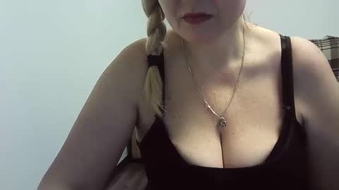 Snapshot of ttrnynela chatting on 03.30.26 Ttrnynela online show from 03.30.26