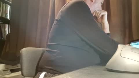 Snapshot of tubsy6868 chatting on 11.26.25 tubsy6868 online show from 11.26.25